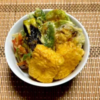 イカと自家製野菜満載の天丼|ひだまり農園さん