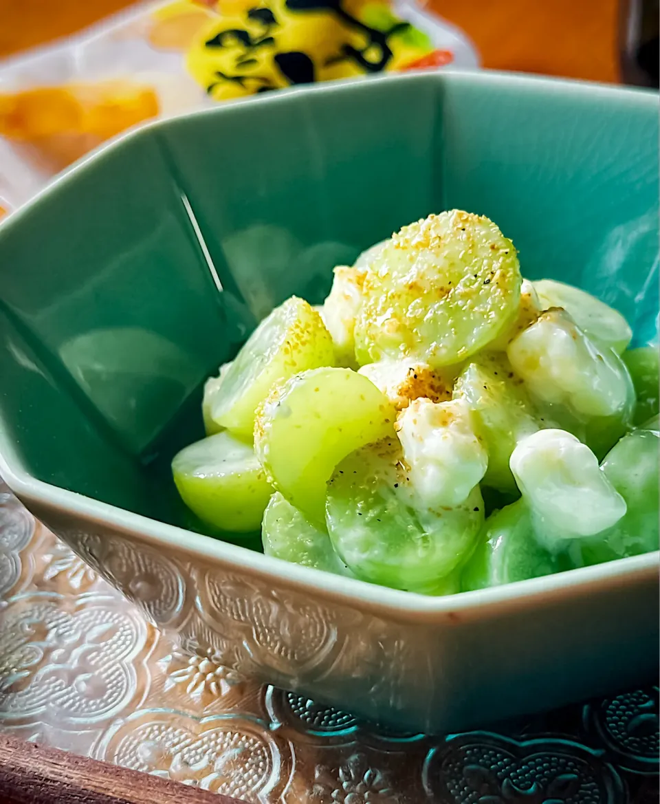 マスカットとモッツァレラの白味噌山椒ソース|にゃんぺこさん