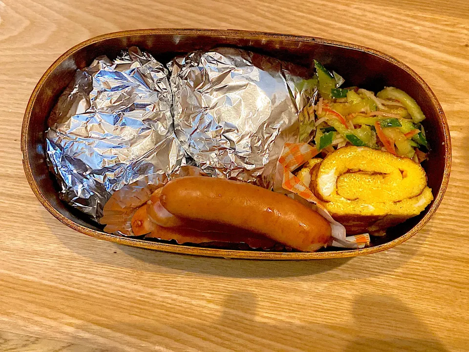 中学生長男は、職業体験のためおにぎり弁当にしました！|りえはるさん