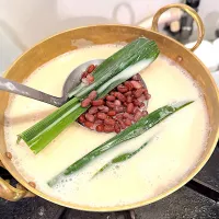 ข้าวเหนียวถั่วแดง|sirakorn owadaさん