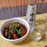 【主菜】豚シマチョウの土手煮