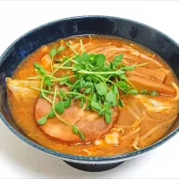 【自作🎯ピリ辛濃厚！海鮮味噌ラーメン🤤】