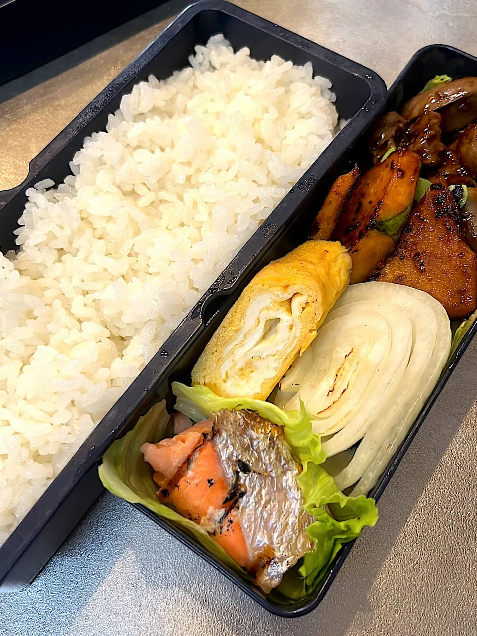 鮭と鶏レバー弁当|みどりさん