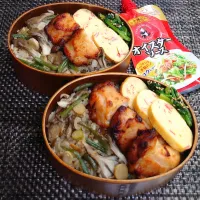 母とムスコのラブラブおソロ♪オイスターソースが隠し味!舞茸山菜炊き込みご飯弁当|からあげビールさん