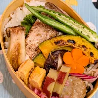本日のお弁当〜鰤の塩麹パウダー焼弁当