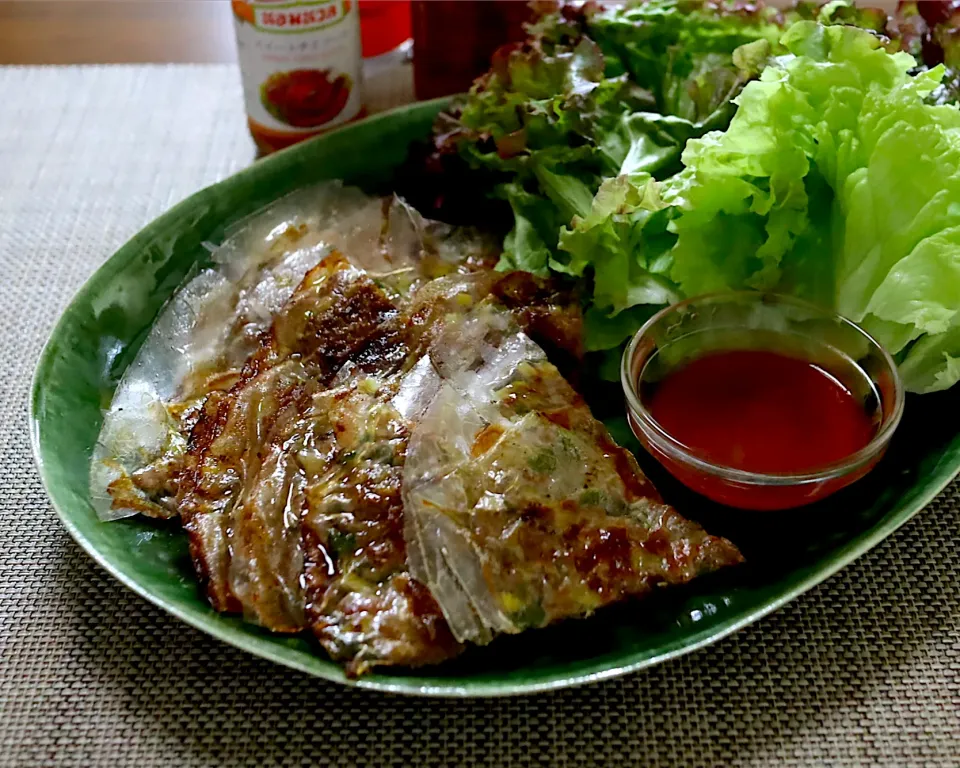 生春巻きの皮で手抜きギョーザ的なもの|かおるさん