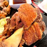Crispy Pata or deepfried pork hock|🌺IAnneさん