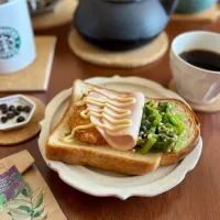 トッピング色々オープンサンド|naho_nonaさん