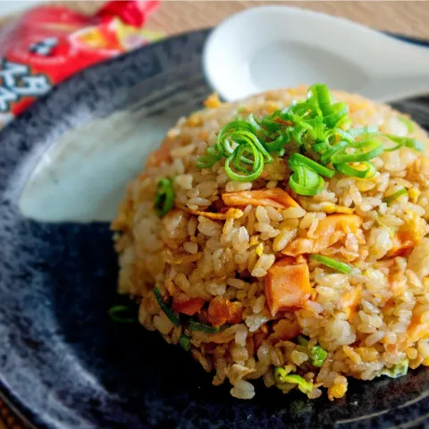 「李錦記　パンダブランドオイスターソース　スパウトパウチ」を使ってみたSnapdishの料理・レシピ写真:鮭チャーハン
