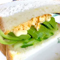 超熟でアボカド玉子サンドイッチランチ| keitanさん