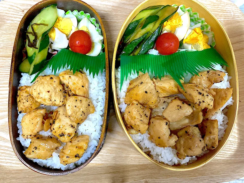中学生とパパ弁当　　塩昆布と胡麻油に一晩おいたきゅうり、味玉、胸肉の山賊焼|りえはるさん
