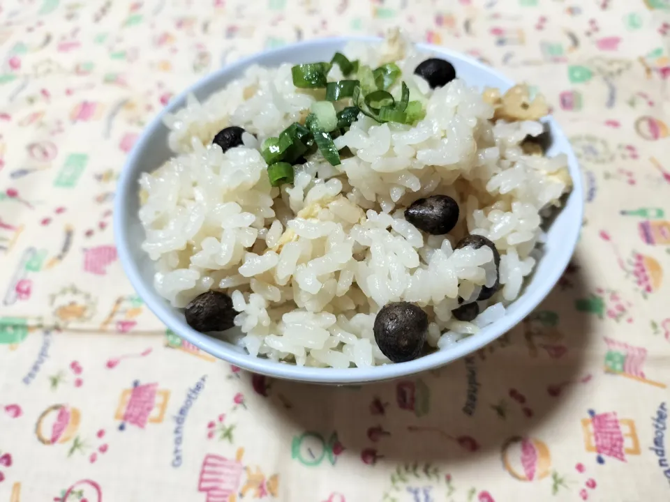 むかご御飯|みよぱさん
