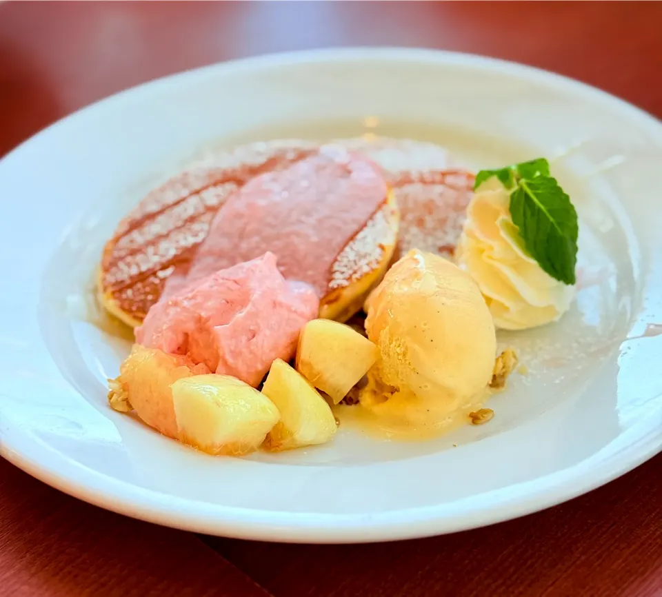 桃のパンケーキ|JURI ANDさん