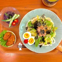 サラダうどんのおぼんごはん