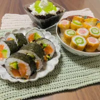 「アボカドサーモン海苔巻き」
