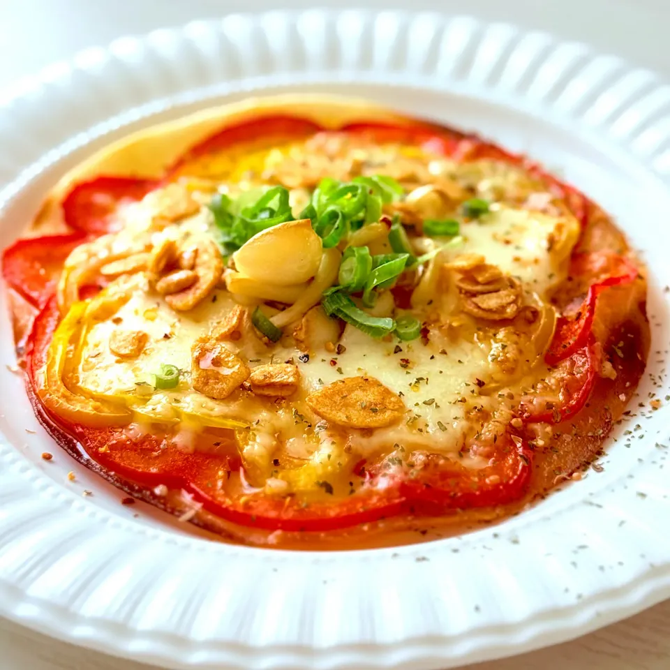 パプリカとブナピーのトルティーヤピザ|tap.rinさん