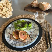 いちじくと自家製ベーコンのタルティーヌ|おしみさん