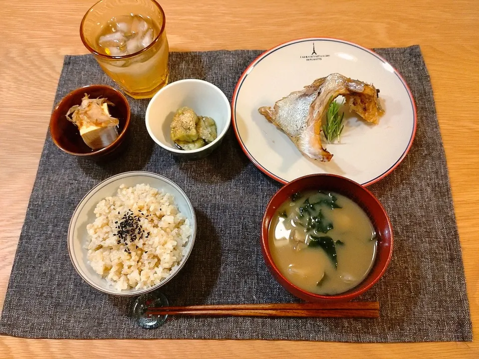 カマの塩焼き玄米定食|みりさん