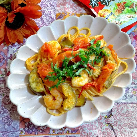 「李錦記　パンダブランドオイスターソース　スパウトパウチ」を使ってみたSnapdishの料理・レシピ写真:海老と茄子のトマトパスタ