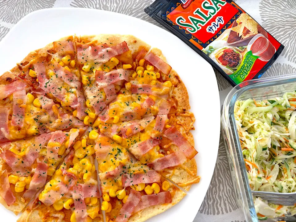＊ベーコンコーンピザ
＊コールスローサラダ|さっちんさん