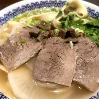 【2025年4月開業】 
【ハラル認証店】
馬子禄 牛肉面 新宿店
（麺の太さ：寛、1,050円） 
＋大根大盛 (200円)
＠東新宿4分
(JR新宿駅から徒歩9分)
25239
〈醤116塩36噌18タ8昆9出11F13
冷24混3つ1〉| 大脇さん