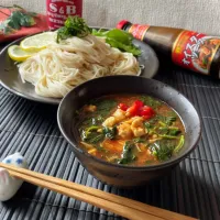 オイスタソースdeモロヘイヤのカレーつけダレ素麺