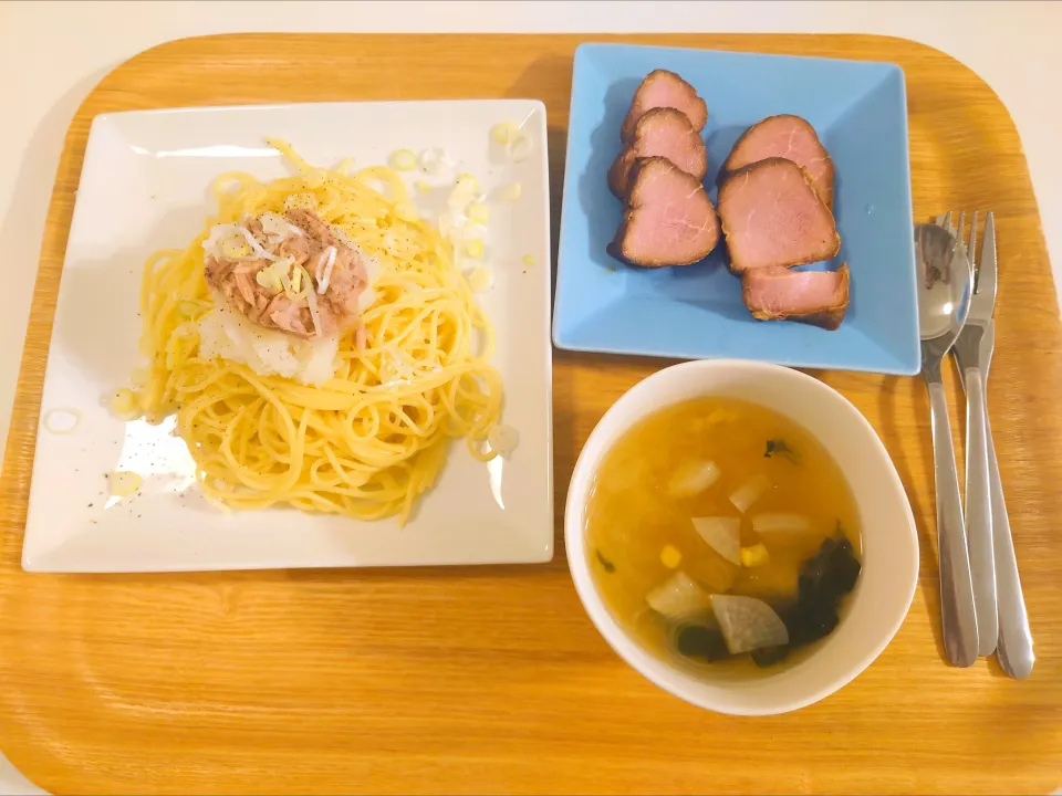 今日の夕食　大根おろしとツナの塩麹パスタ、ローストポーク|pinknari🐰🌈さん