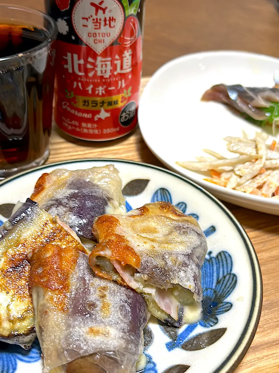 ナスとベーコンをライスペーパーで包んで焼きました|p_chanさん