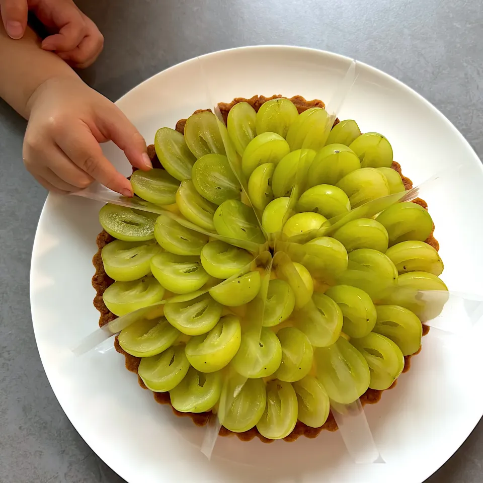 シャインマスカットのタルト|さつまいもさん