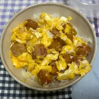 卵とソーセージの丼|りん5さん