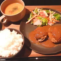 牛100%ハンバーグと海老のビスクスープ|be-Cookingさん