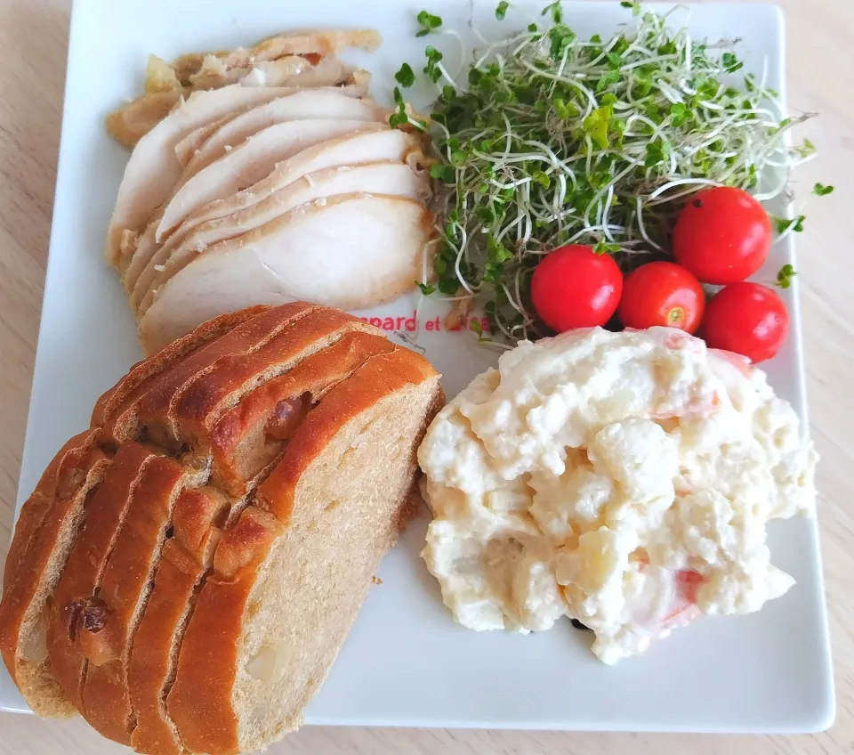 2025 0906　お昼ごはん|いもこ。さん