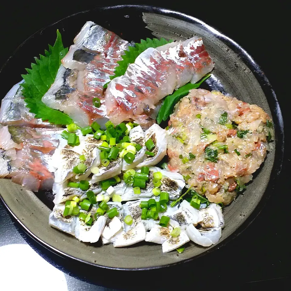鯵と太刀魚の刺し身盛りと鯵のなめろう|be-Cookingさん