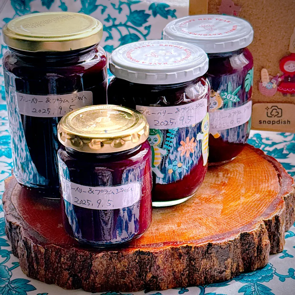 Home made Blueberry&plum jam (⊹＾◡＾)ノo.♡ﾟ｡*|Blueberry🫐さん