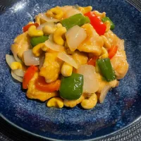オイスターソースで鶏胸肉のカシューナッツ炒め