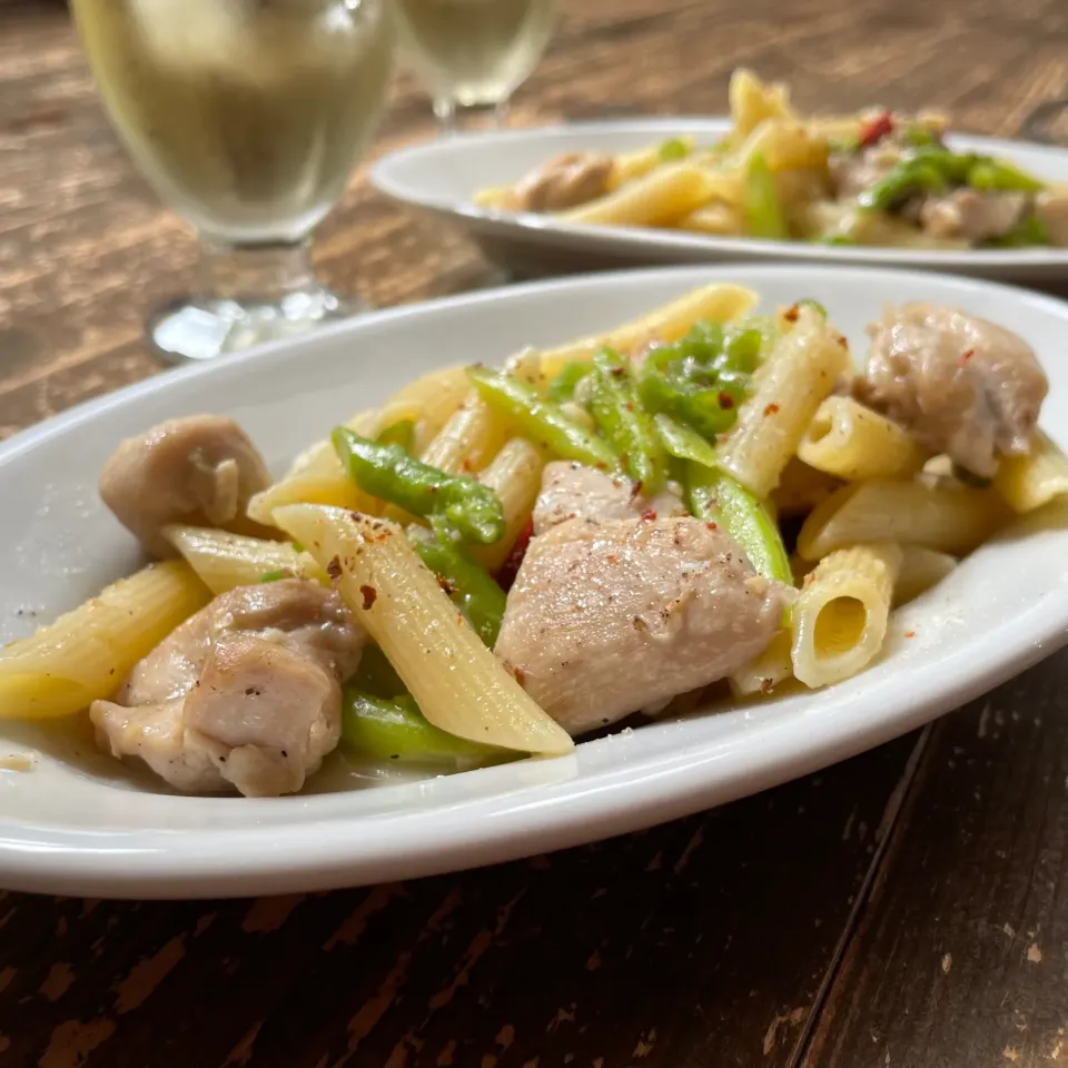 アスパラと鶏の、おつまみスパ|koji toyodaさん