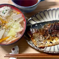 生姜入り鶏団子の野菜たっぷり味噌汁 と 焦げた鯖|コトコト煮つめますさん