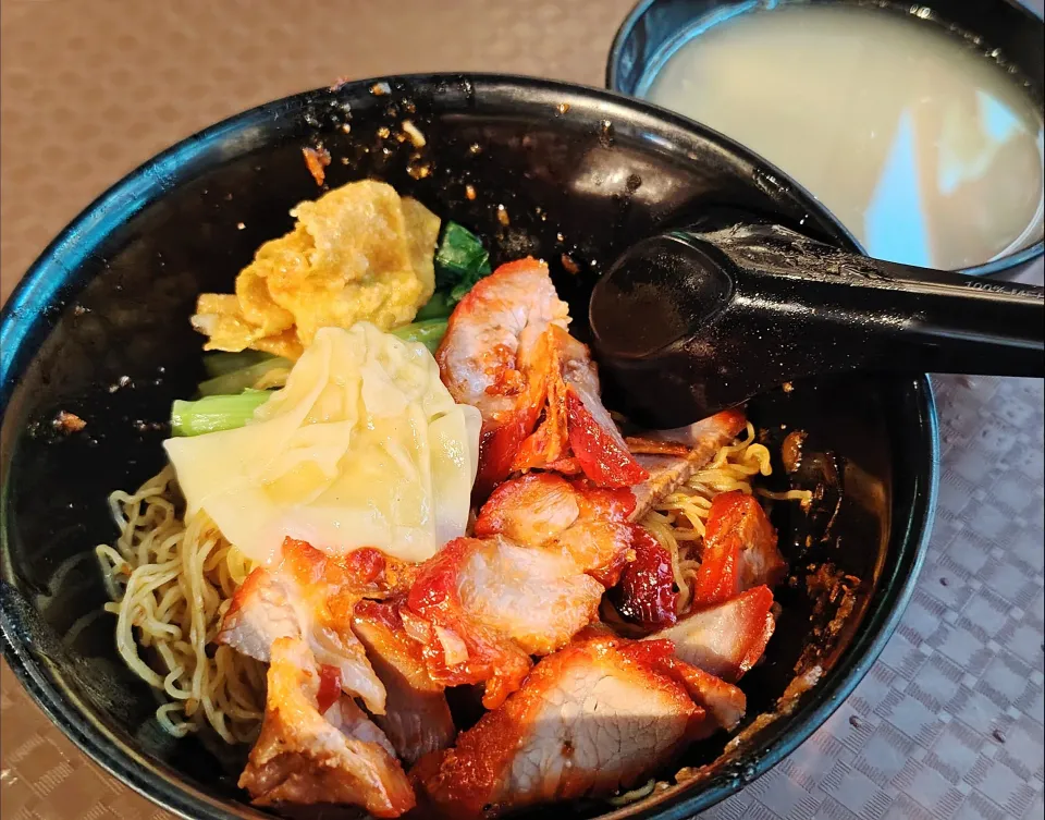 Extra spicy wanton mee|🍒lynnlicious🍒さん