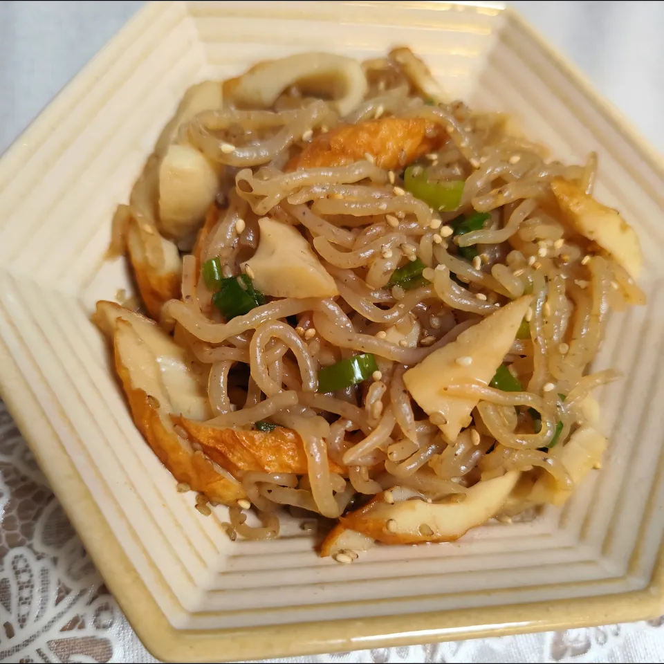 cocco+さんの料理 細切りこんにゃくのきんぴら✨|m.rafuさん