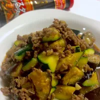 ひき肉と夏野菜のオイスターソース炒め|かおちさん