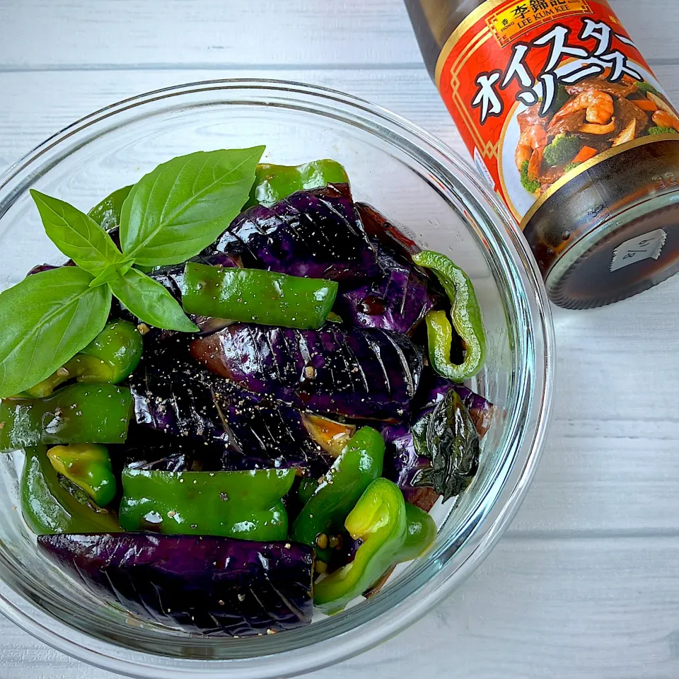 茄子のバジル炒め + ピーマン|紅茶とお菓子と時々ごはんさん