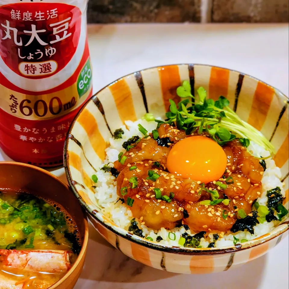 赤海老でカンジャンセウ風漬け丼（赤海老のしょうゆ漬け丼）|ひかるさん