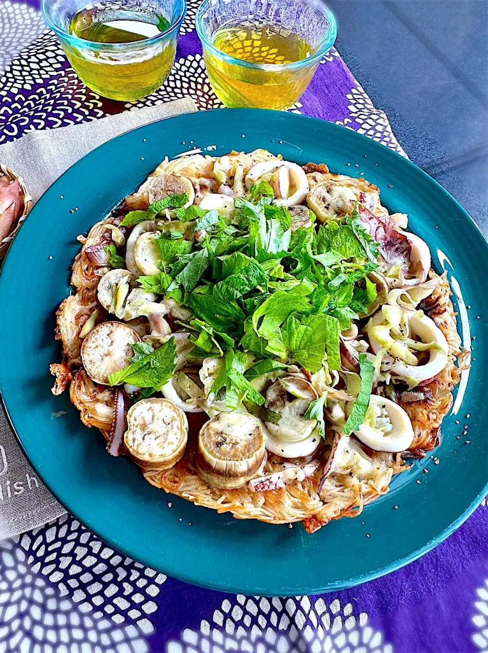 茗荷と青紫蘇香る　素麺ピザ|カモミールさん