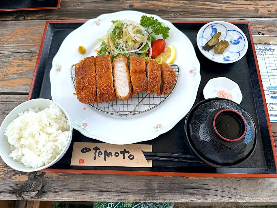 那須旅行　こまつや　熟成ロースカツ定食　¥1,700 脂身が甘くて美味しい|BUBUさん