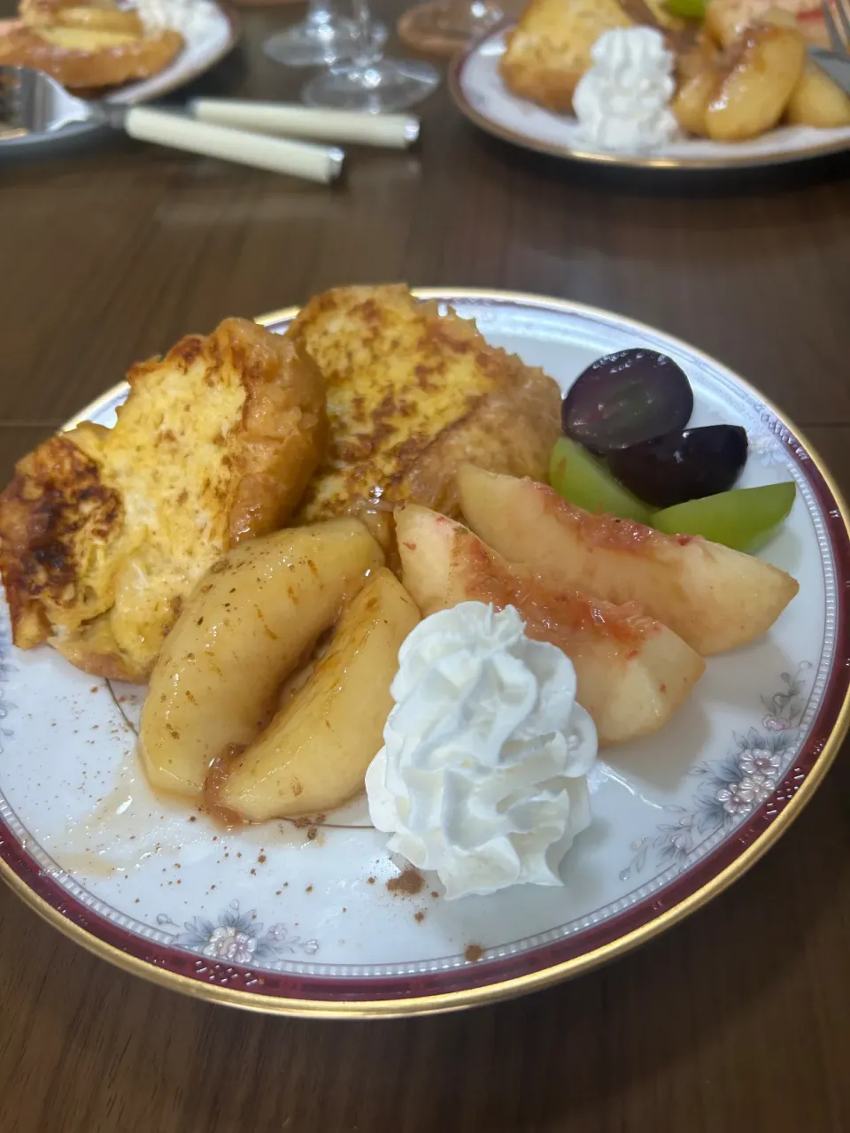 焼き桃と生桃のフレンチトースト|みやさん