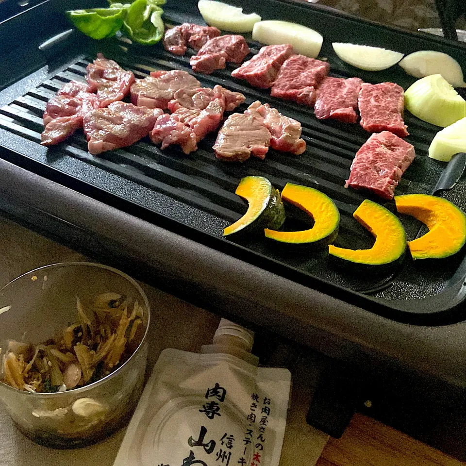 お家焼き肉　生ラムと牛サガリ　実家野菜|renharuruさん