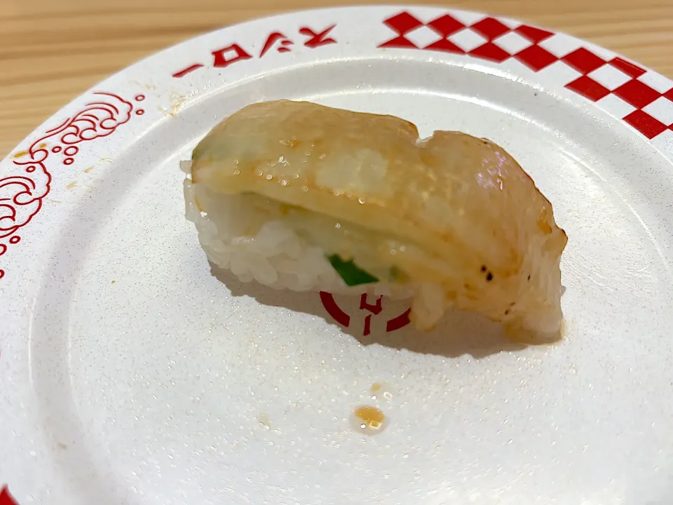 スシロー　えんがわ焦がし醤油¥140|ずおとんさん