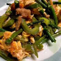 三尺ササゲ（インゲン豆）の青椒肉絲オイスター仕上げ|🐶たぬとんキッチンさん