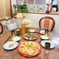 シーフードたっぷりピザ