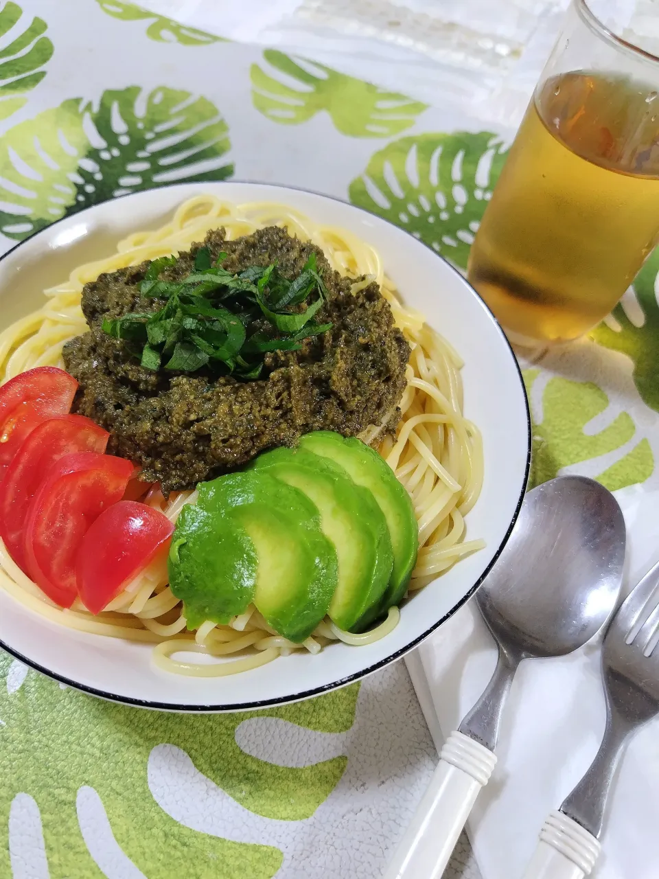 息子作、手作りバジルペーストパスタです✨|rikako♪。.:＊さん